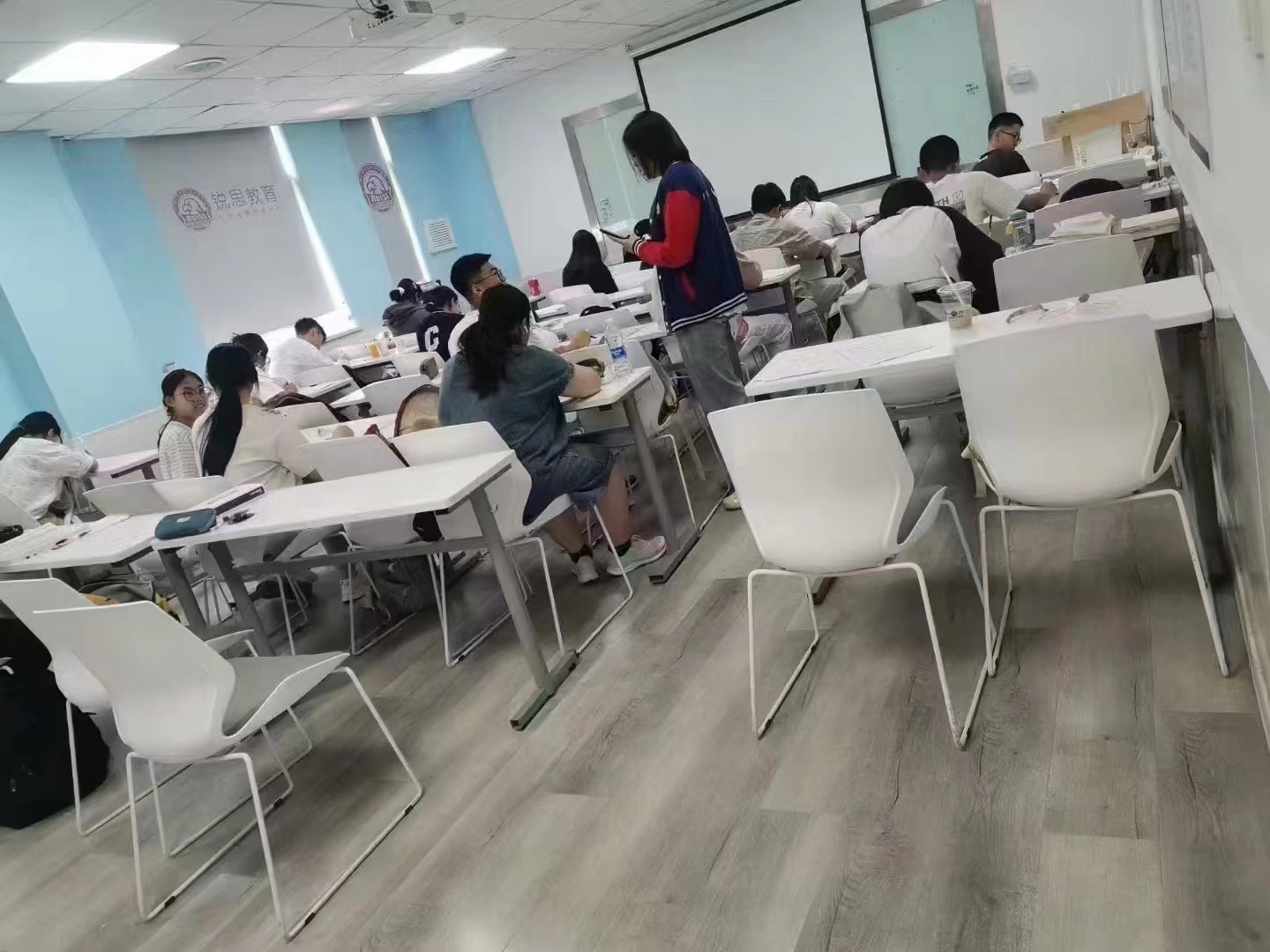 天津河东初三封闭式集训哪家好_河东锐满分教育九年级全日制补习机构(2)
