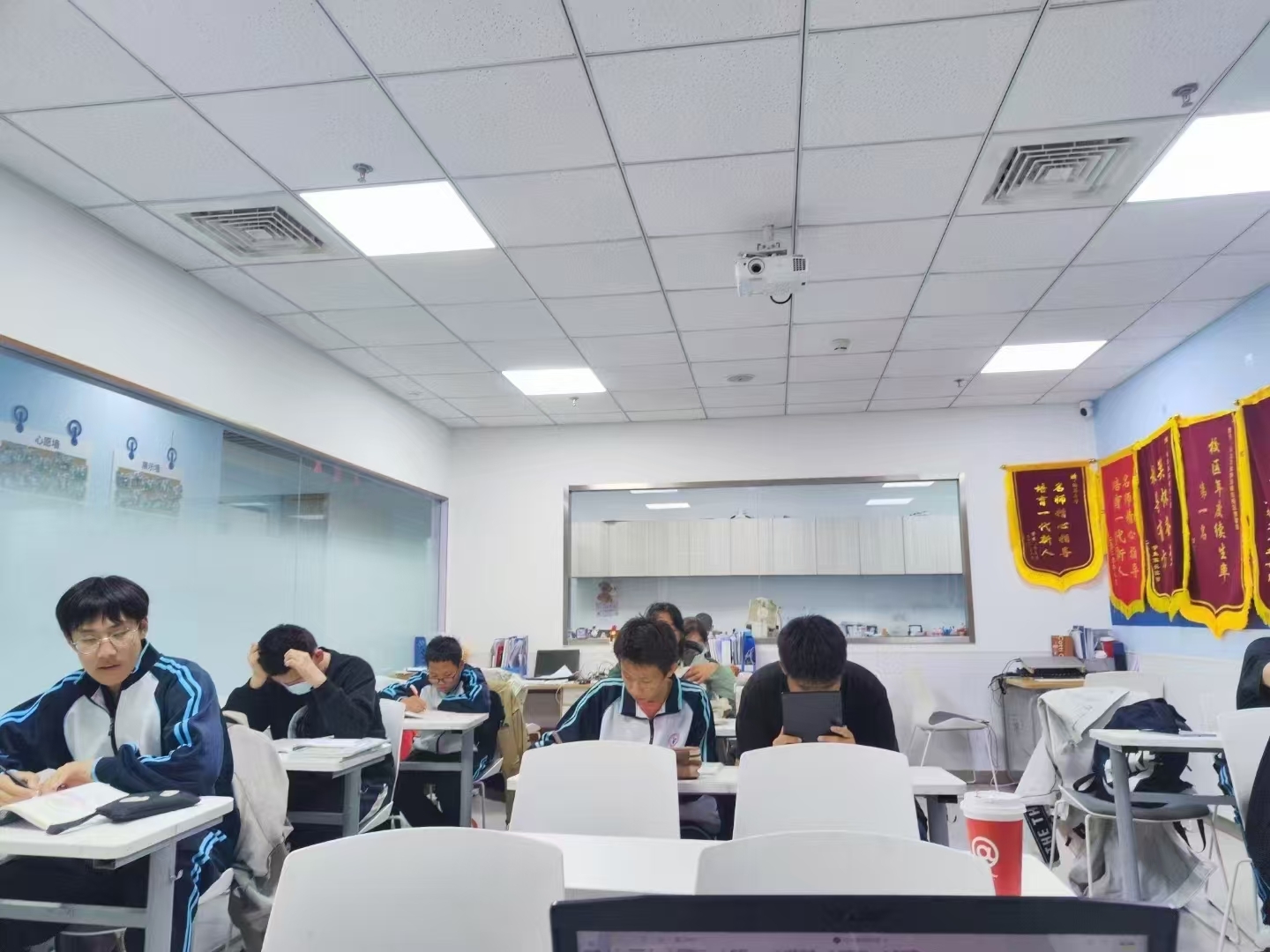 石家庄初一辅导机构排名，石家庄锐满分教育七年级补习收费标准(3)