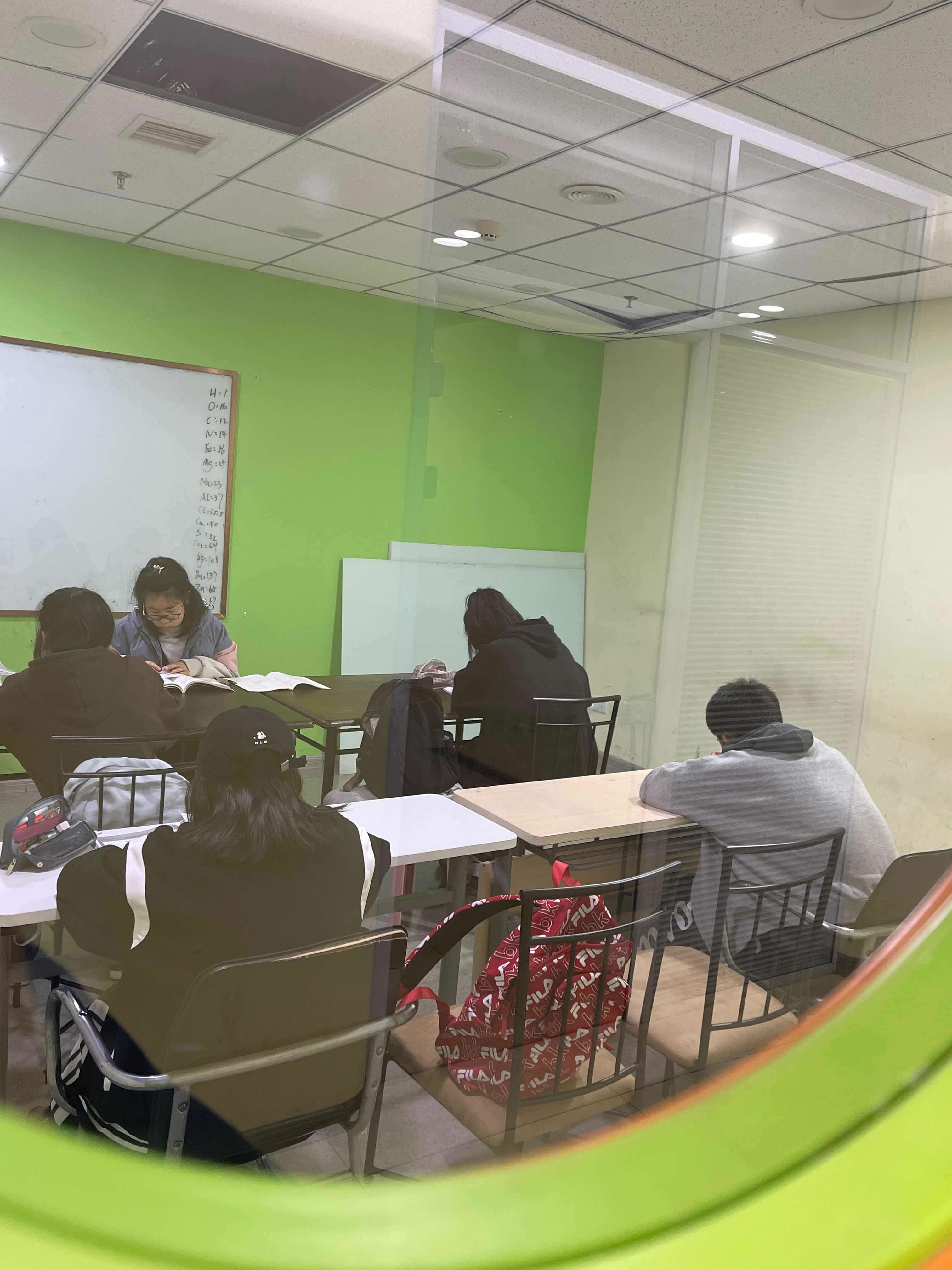 锐满分教育在天津北辰有校区吗？2026年暑期能补习新初一新初二预科班/新初三的靠谱化学老师推荐(3)