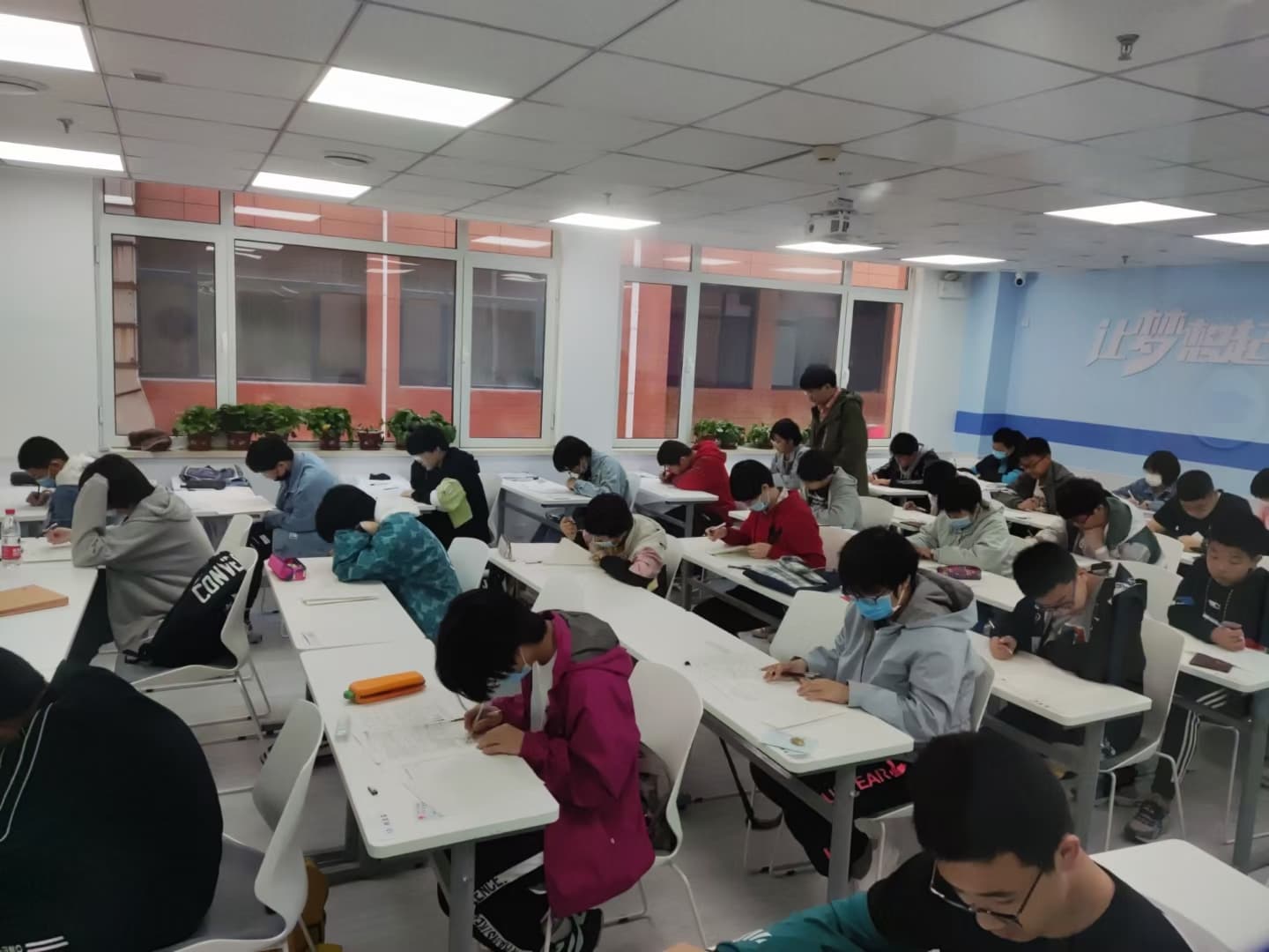 临沂兰山区高中全科辅导价格_改善综合大题无从下手_秋季班收费|锐满分教育临沂校区(1)